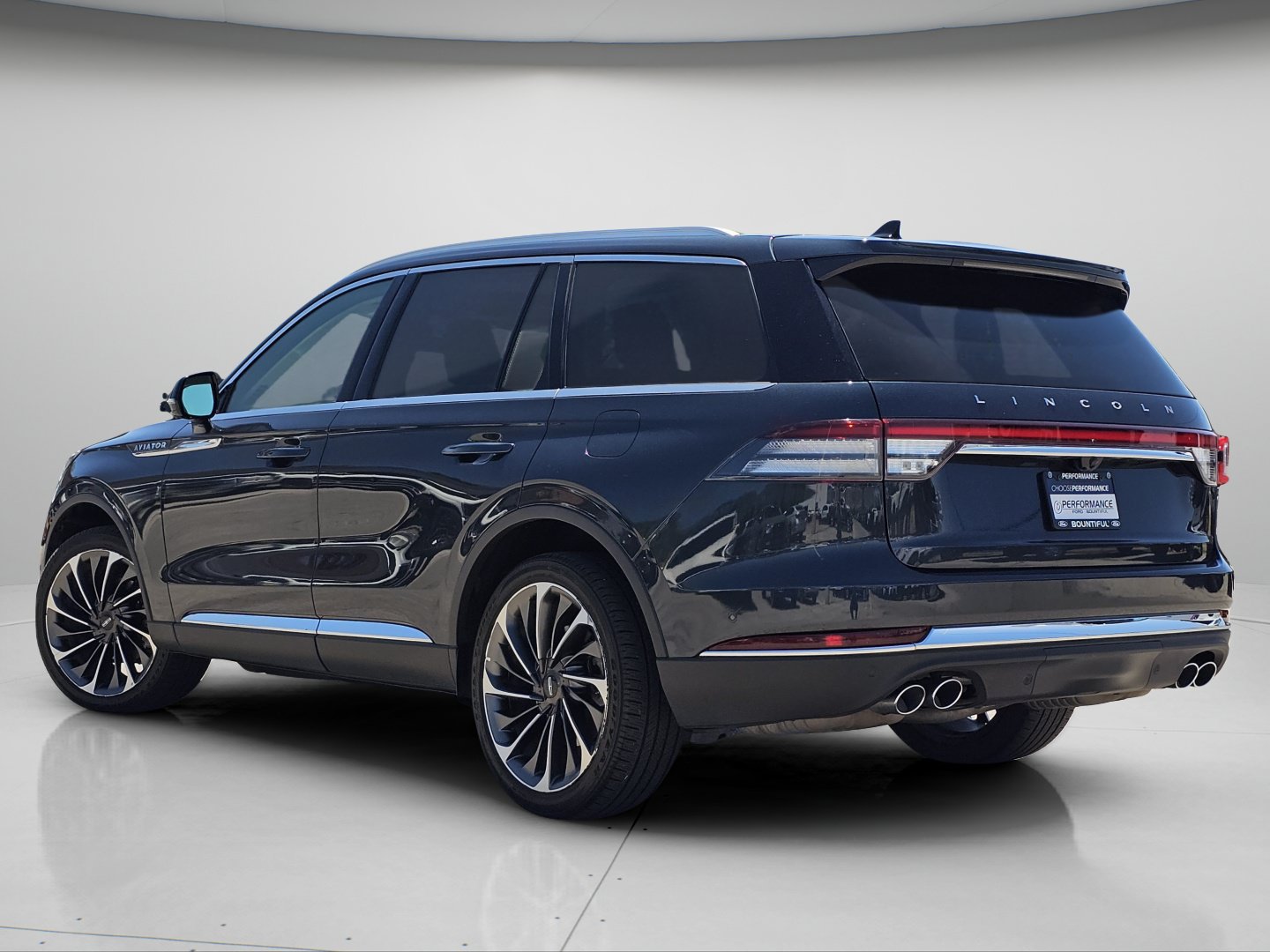 Used 2021 Lincoln Aviator Reserve w/ Equipment Group 201A AWD/4WD image 23