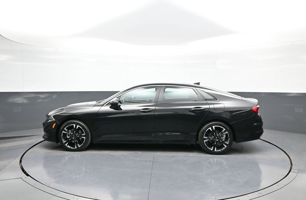 Used 2022 Kia K5 GT-Line image 9