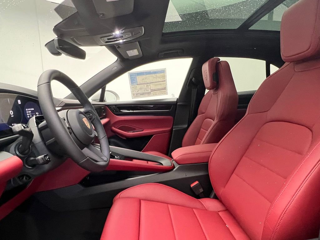 New 2026 Porsche Macan 4 Electric image 5