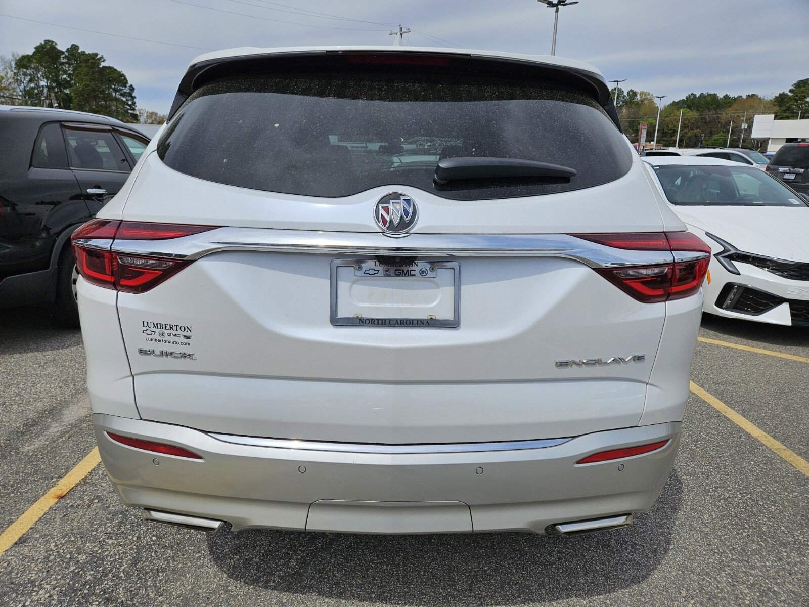Used 2018 Buick Enclave Avenir w/ Avenir Technology Package image 11