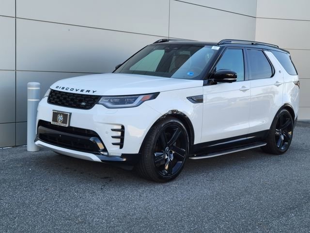 Used 2025 Land Rover Discovery Dynamic SE AWD/4WD image 1