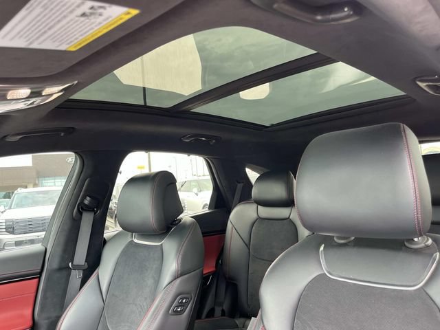 Used 2022 Genesis GV70 3.5T Sport w/ Sport Prestige Package AWD/4WD image 29