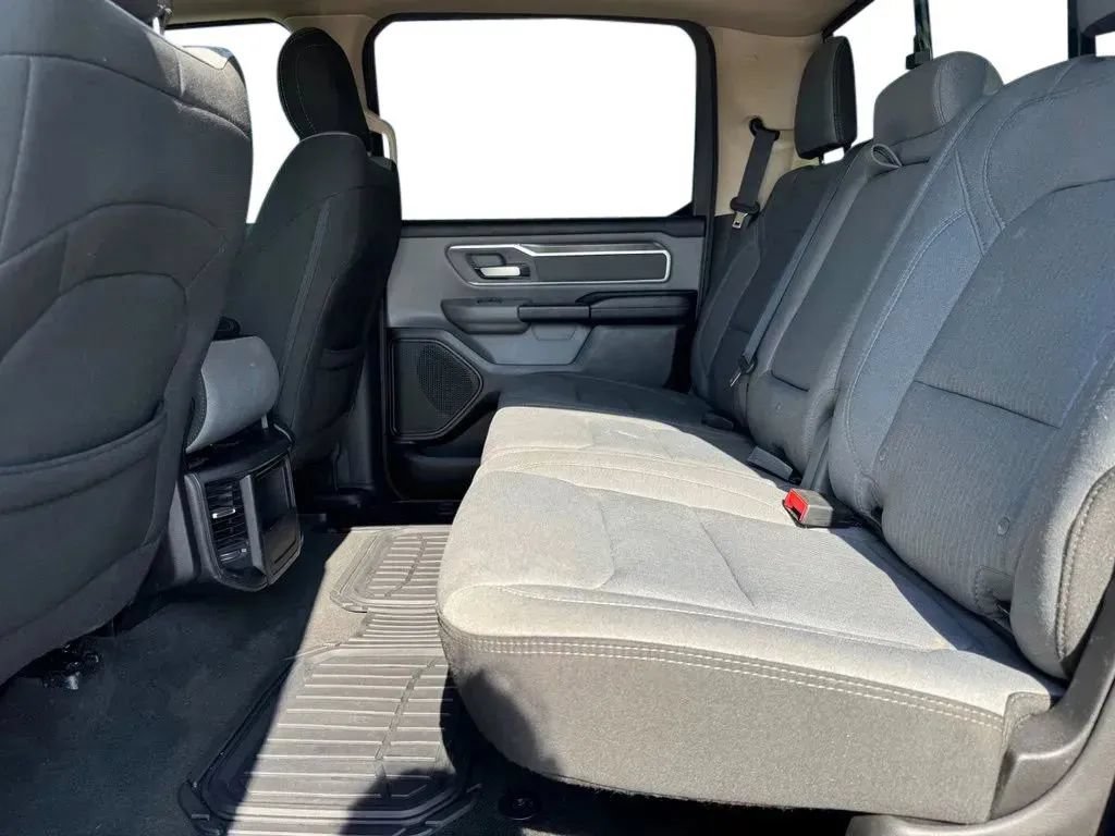 Used 2019 RAM 1500 Big Horn AWD/4WD image 18