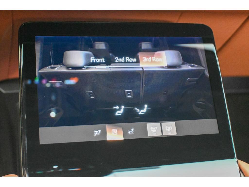 New 2027 Cadillac Vistiq Platinum AWD/4WD image 41