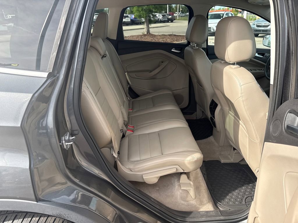 Used 2015 Ford Escape Titanium FWD image 32