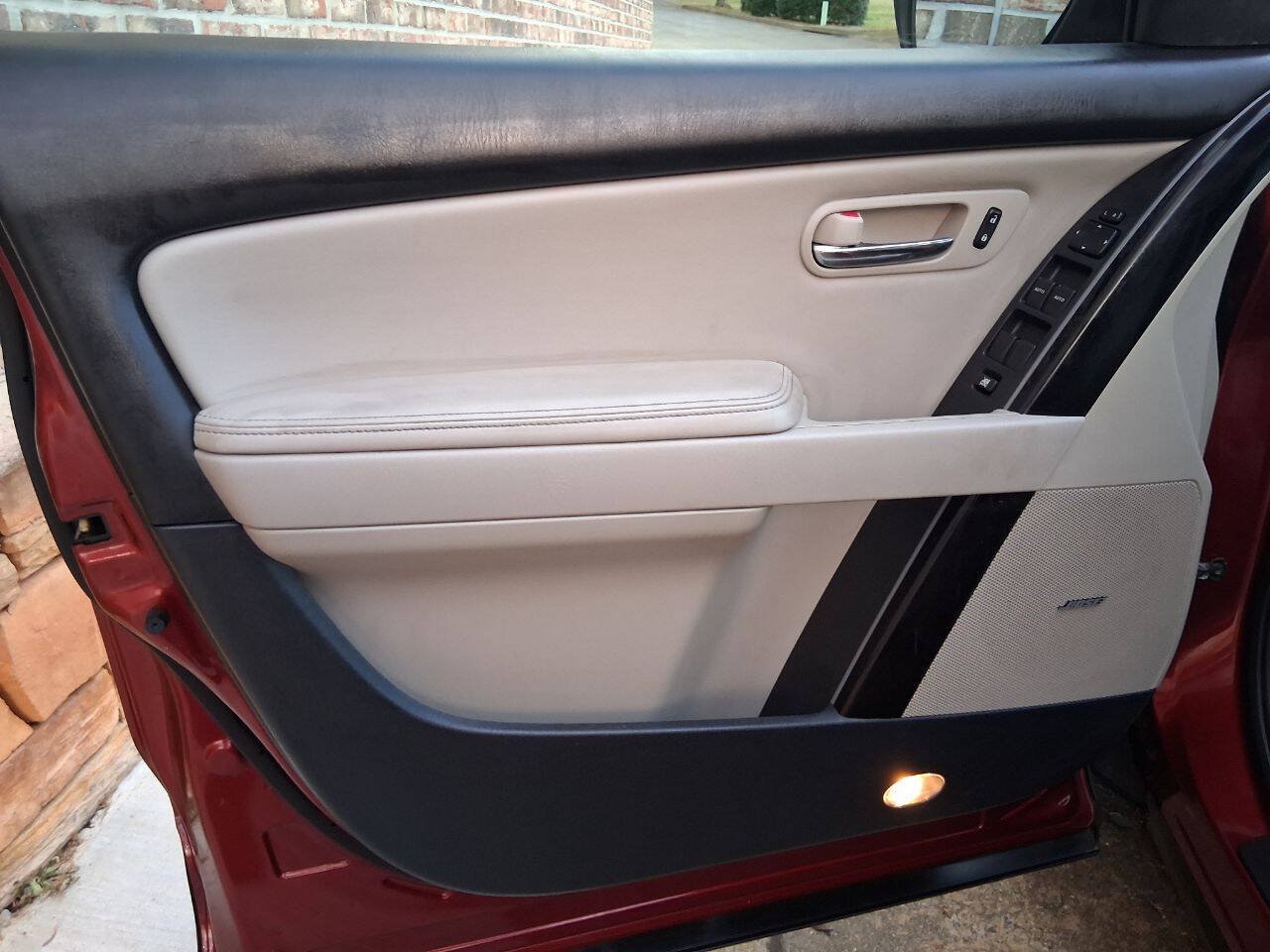 Used 2010 MAZDA CX-9 Touring w/ Moonroof & Bose Audio Pkg FWD image 26