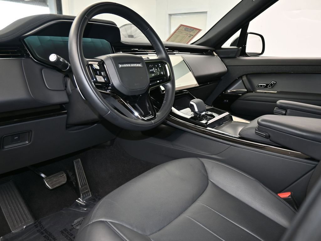 Used 2024 Land Rover Range Rover Sport Dynamic SE image 16