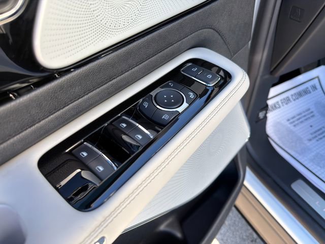 Used 2025 Lincoln Aviator Reserve w/ Equipment Group 201A image 25