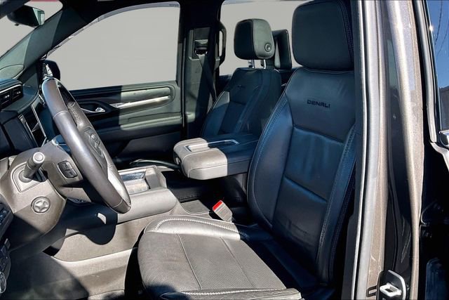 Used 2021 GMC Yukon XL Denali w/ Denali Ultimate Package image 15
