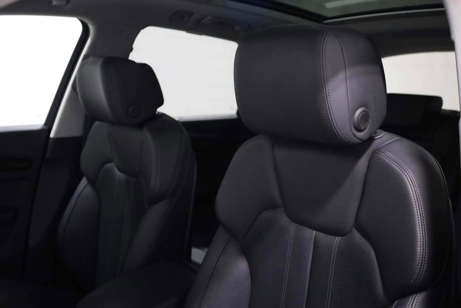 Used 2019 Audi Q5 2.0T Premium Plus w/ Premium Plus Package image 18