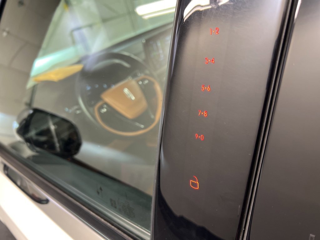 Certified 2020 Lincoln Aviator Black Label w/ Dynamic Handling Package image 31