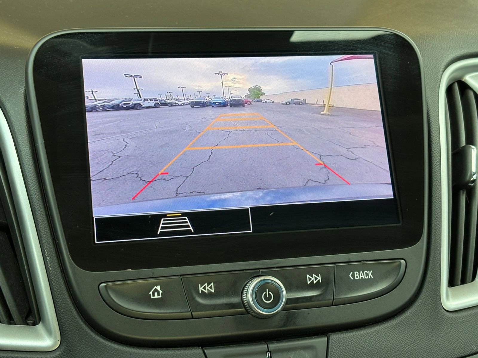 Used 2023 Chevrolet Malibu LT image 24