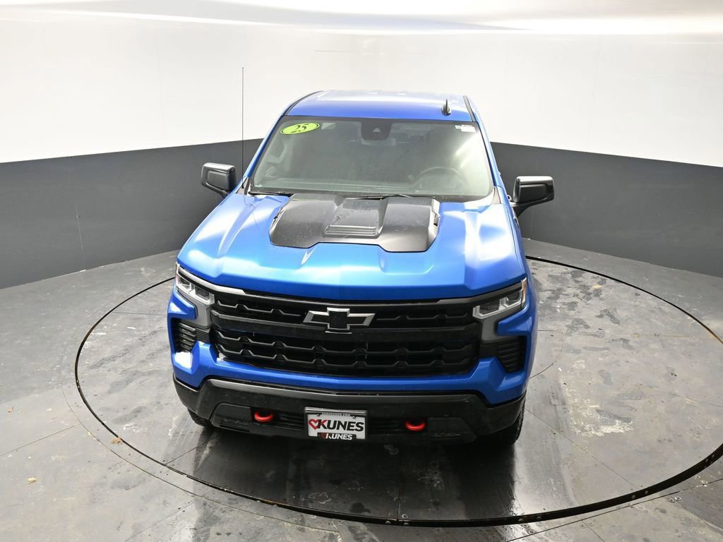 Used 2025 Chevrolet Silverado 1500 LT Trail Boss w/ LPO, Dark Essentials Package image 43