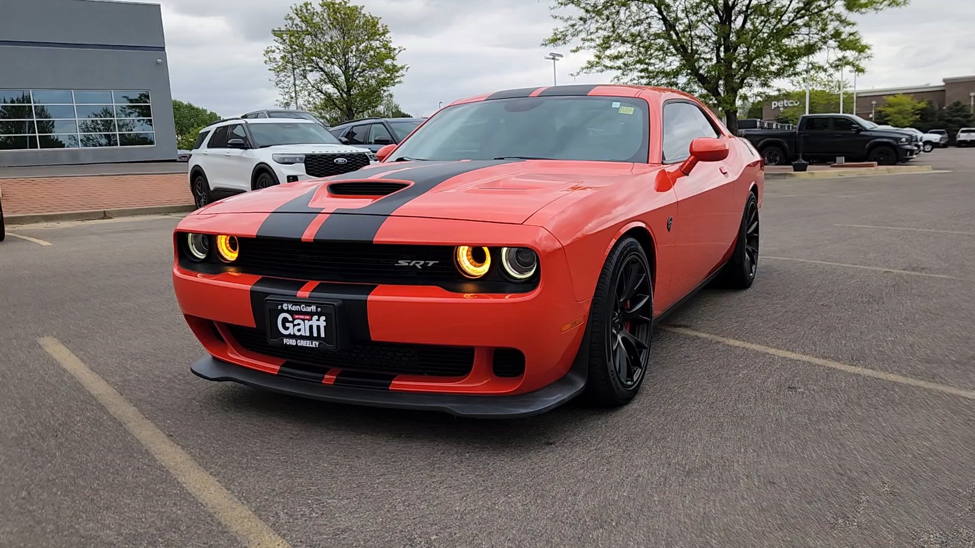 Used 2016 Dodge Challenger SRT Hellcat RWD image 3