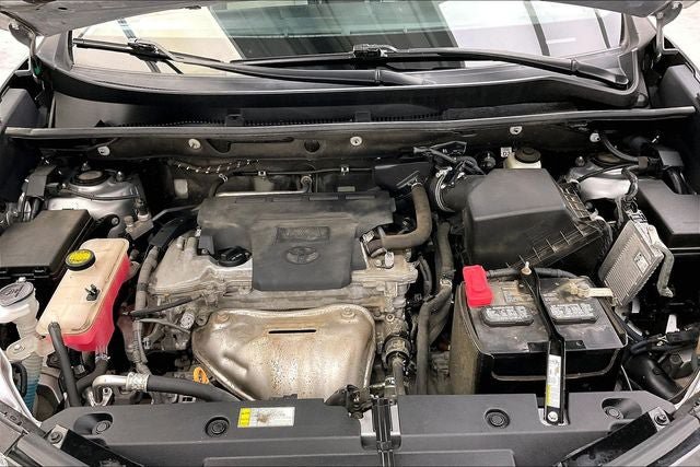 Used 2018 Toyota RAV4 XLE AWD/4WD image 29