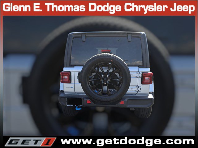Certified 2023 Jeep Wrangler Unlimited Sahara AWD/4WD image 8