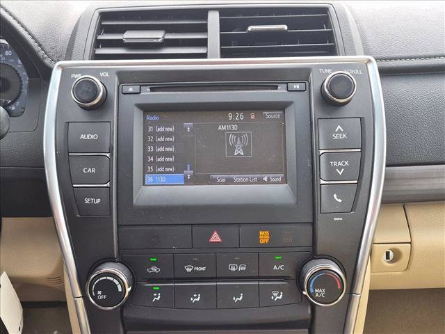 Used 2017 Toyota Camry LE FWD image 12