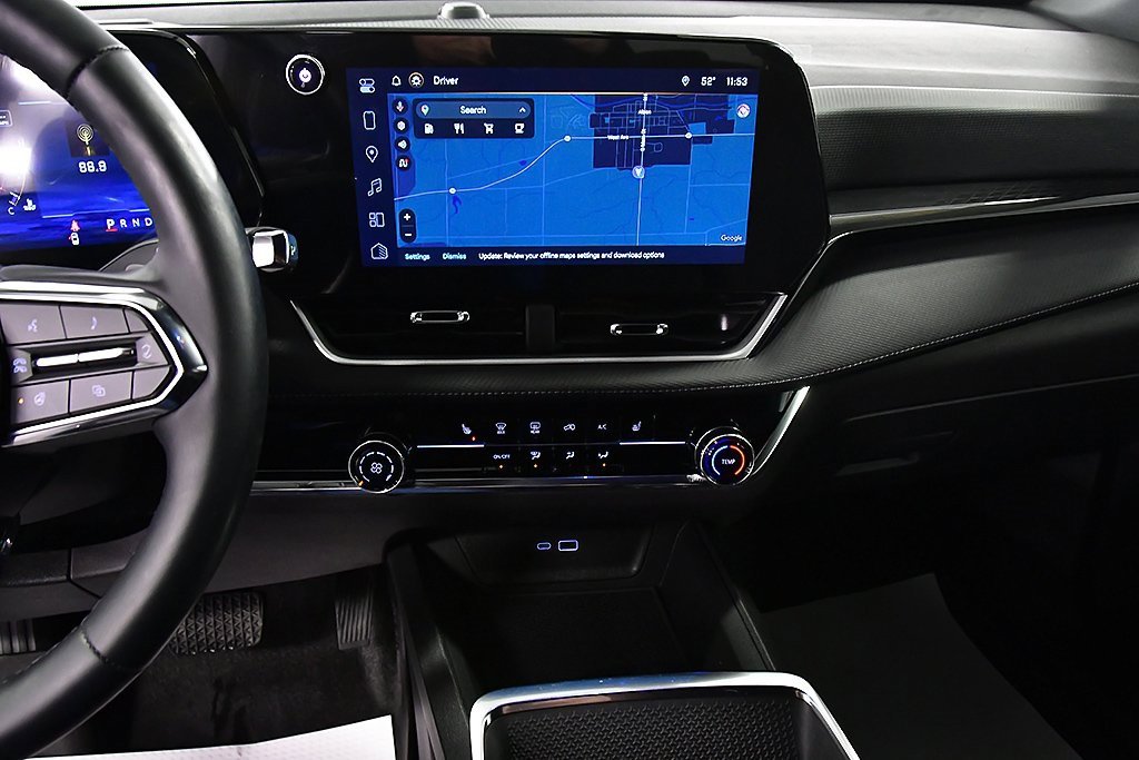 Used 2025 Chevrolet Equinox LT w/ Safety and Technology Package image 23