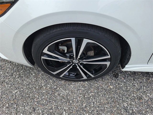 Used 2023 Nissan Sentra SR w/ SR Premium Package image 5