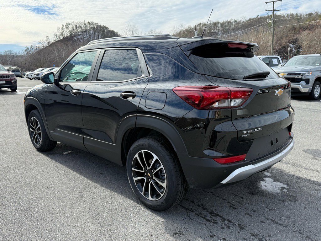 New 2026 Chevrolet TrailBlazer LT w/ Convenience Package image 3
