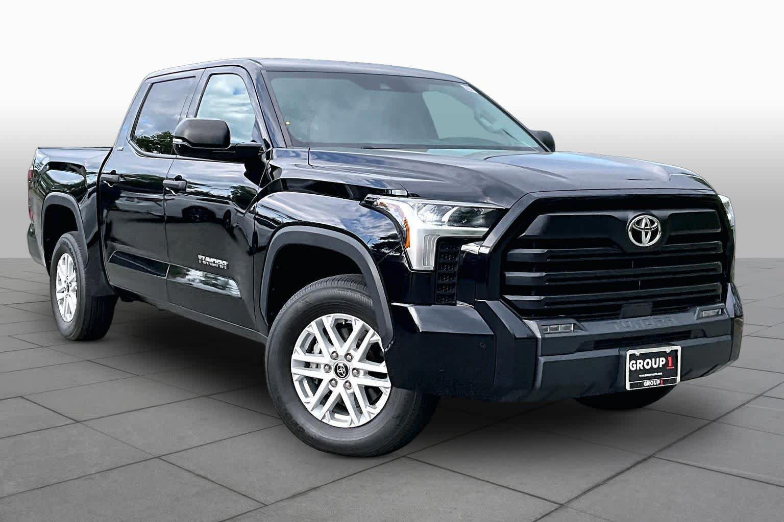 Used 2023 Toyota Tundra SR5 w/ SR5 Convenience Package AWD/4WD image 3