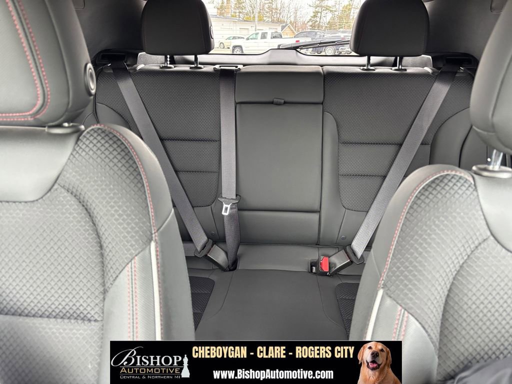Used 2023 Chevrolet TrailBlazer RS w/ Convenience Package AWD/4WD image 33