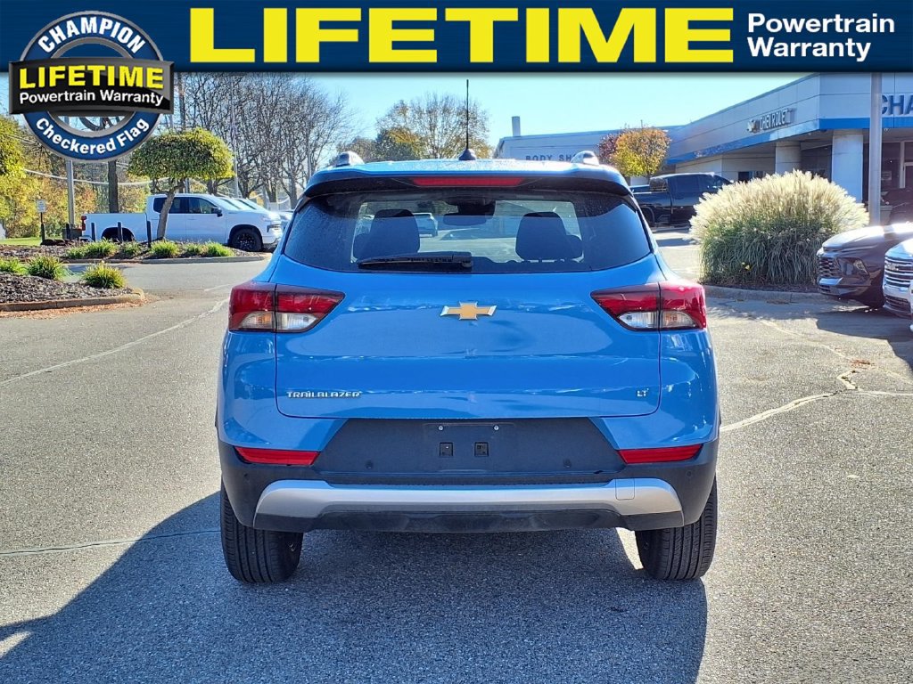 Used 2024 Chevrolet TrailBlazer LT w/ Convenience Package FWD image 6