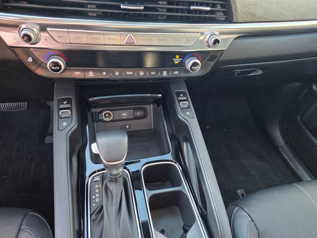 Used 2022 Kia Telluride EX w/ EX Premium Package image 21