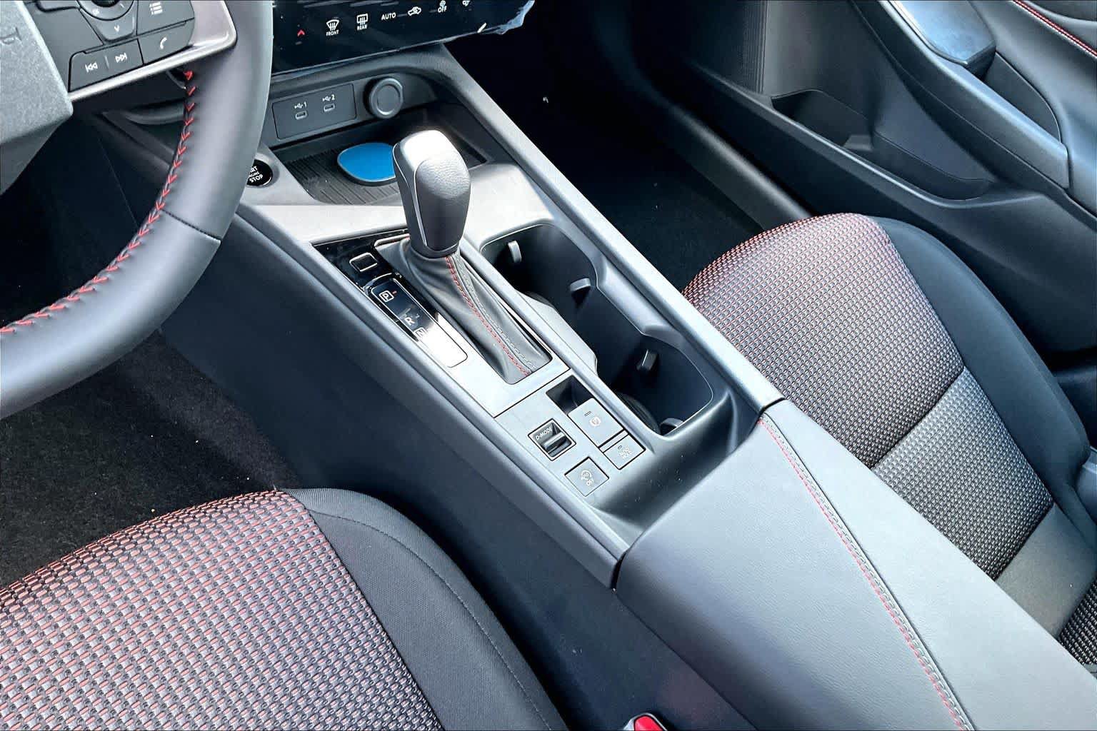 New 2027 Nissan Sentra SR w/ Floor Mat Package FWD image 11