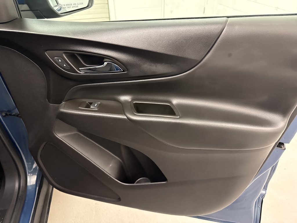 Used 2024 Chevrolet Equinox LT w/ LPO, Floor Liner Package AWD/4WD image 28