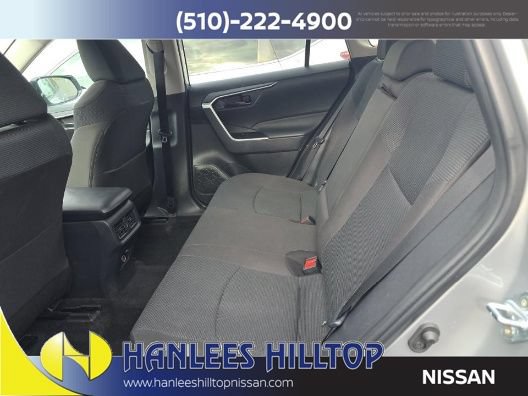 Used 2025 Toyota RAV4 LE AWD/4WD image 2