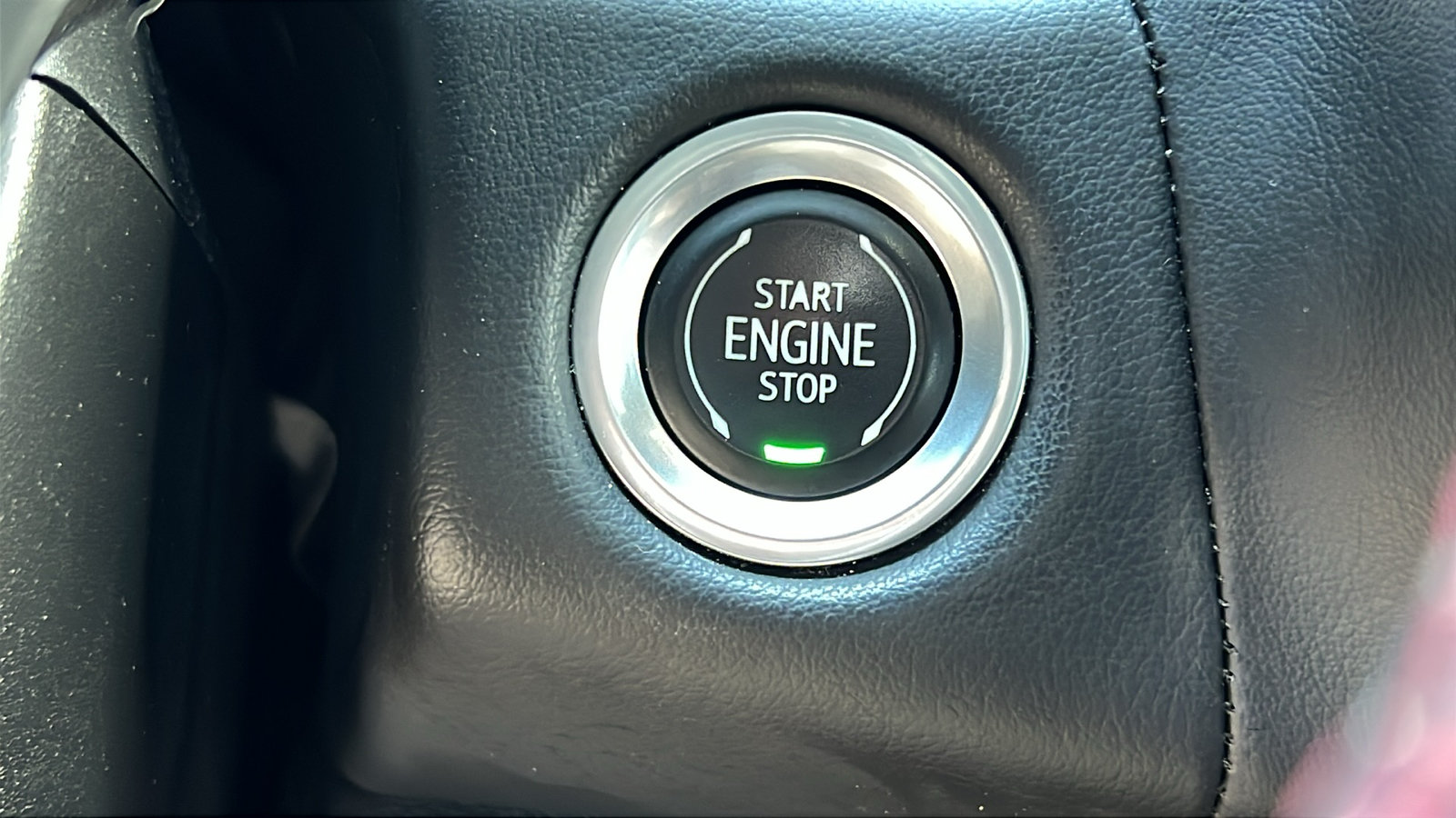 Certified 2023 Chevrolet Suburban RST AWD/4WD image 31