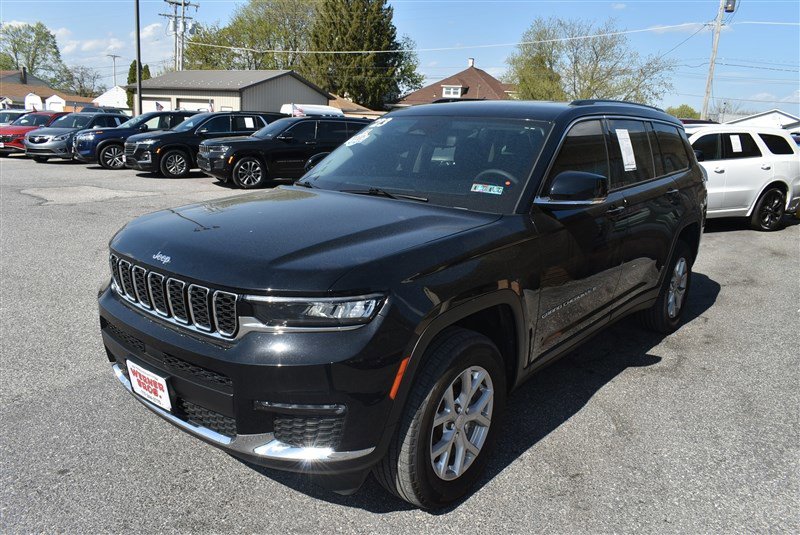 Used 2023 Jeep Grand Cherokee L Limited AWD/4WD image 7