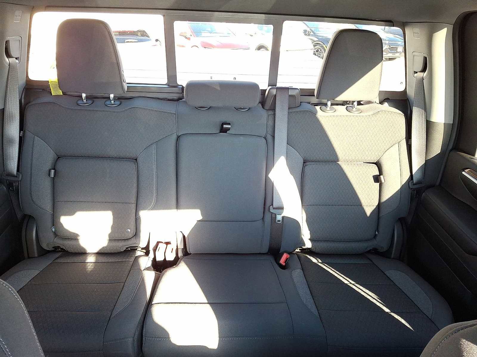 Used 2025 Chevrolet Silverado 2500 LT w/ Convenience Package image 14