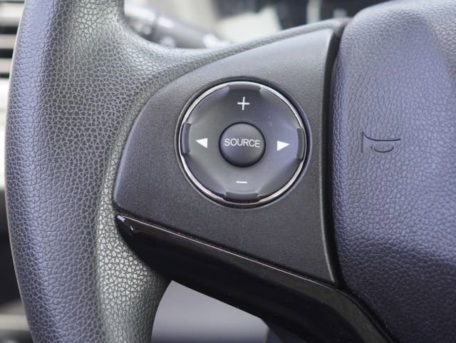 Used 2017 Honda HR-V LX image 21