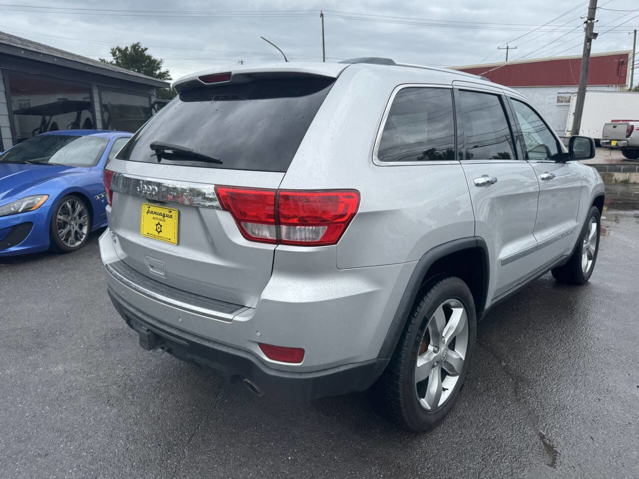 Used 2012 Jeep Grand Cherokee Overland image 10