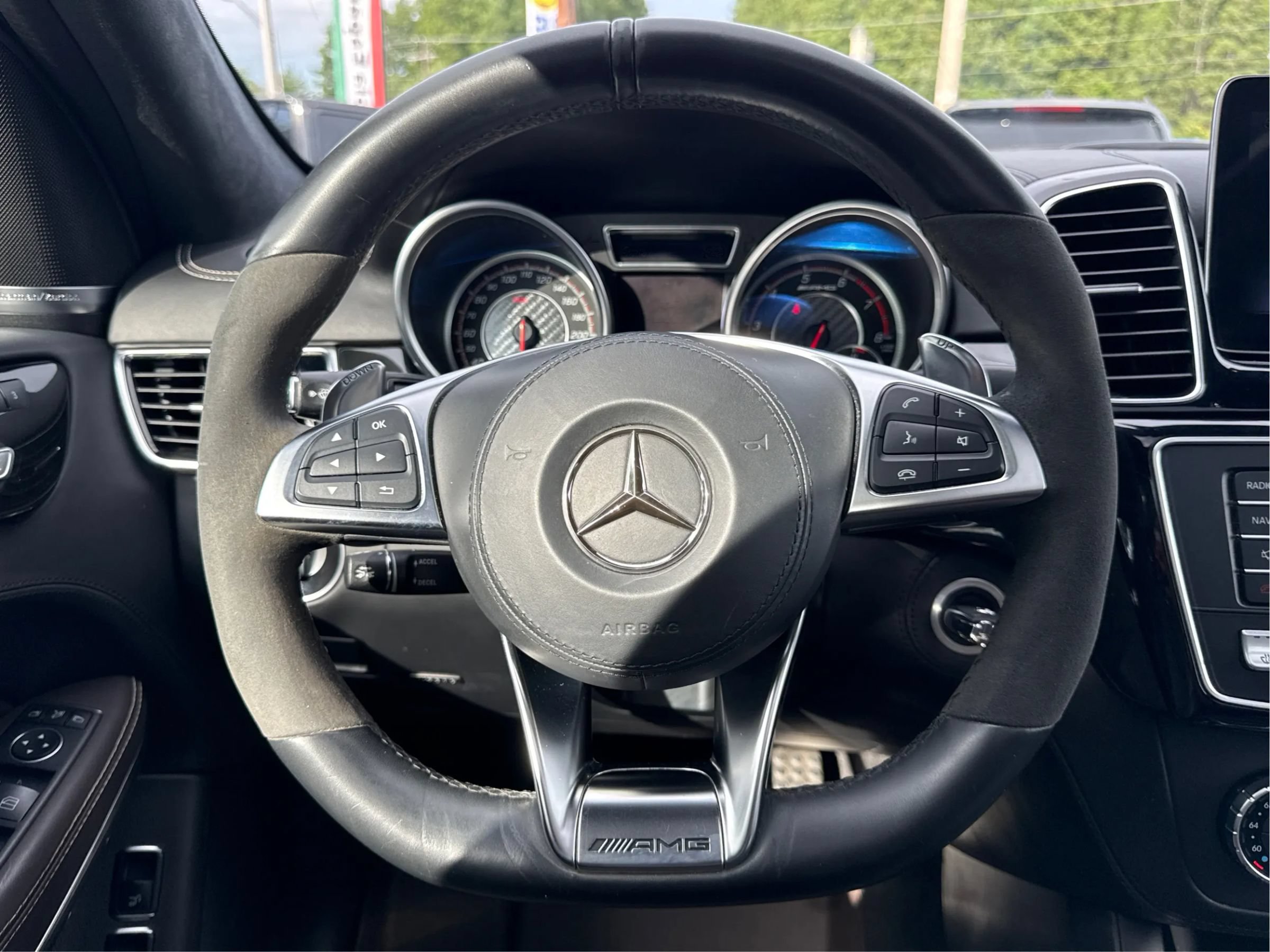 Used 2019 Mercedes-Benz GLS 63 AMG 4MATIC w/ AMG Night Styling Package image 19