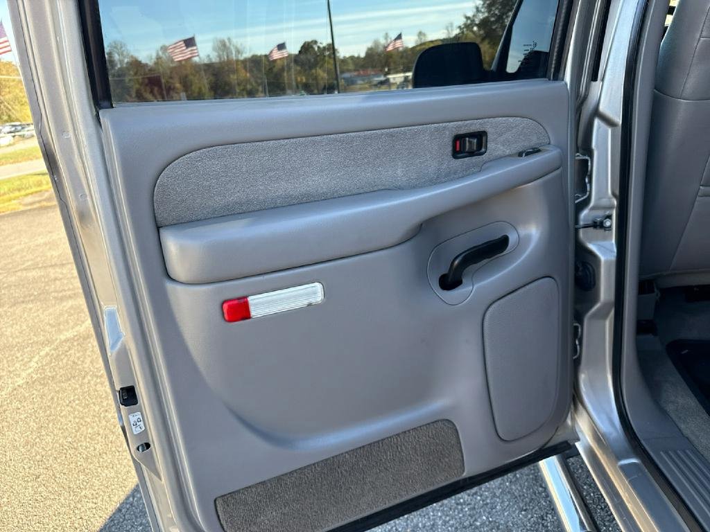 Used 2002 Chevrolet Silverado 2500 LT w/ Off-Road Skid Plate Pkg image 16