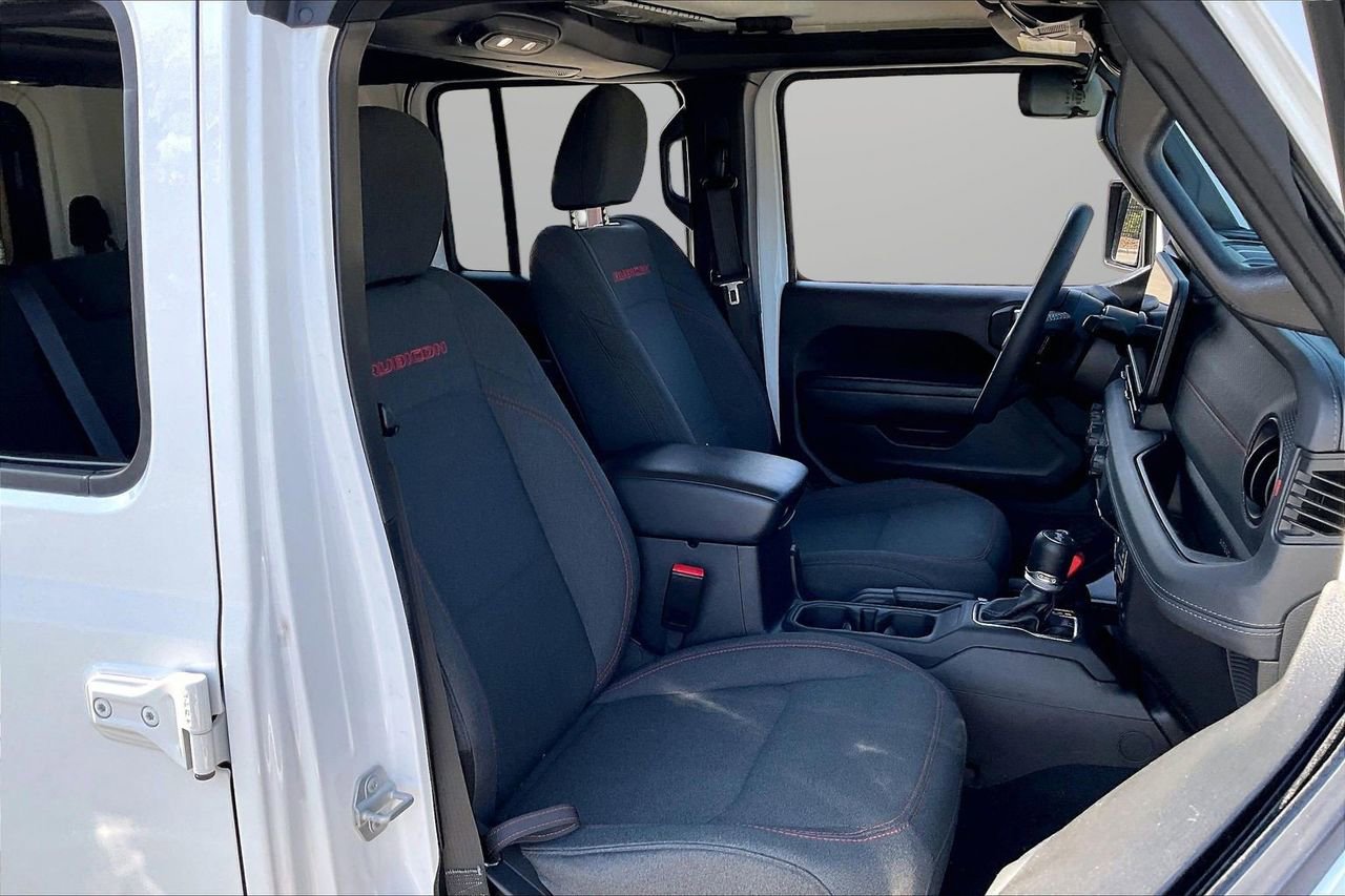 Certified 2025 Jeep Wrangler Unlimited Rubicon w/ Convenience Group image 23