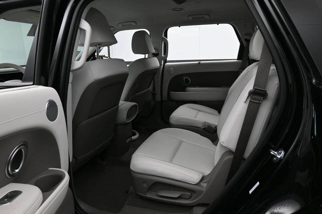 Used 2026 Hyundai Palisade SEL FWD image 36