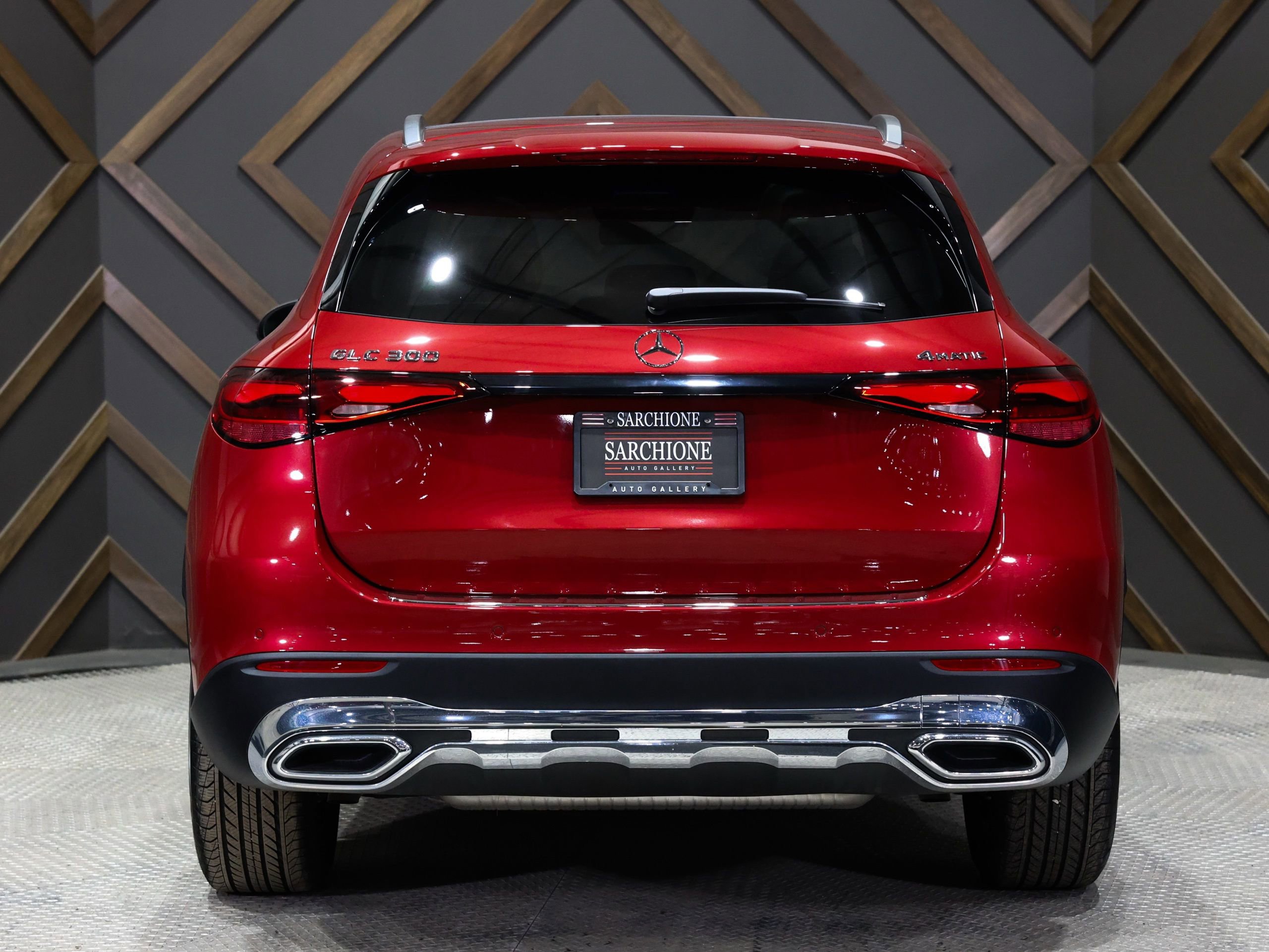 Used 2025 Mercedes-Benz GLC 300 4MATIC image 50