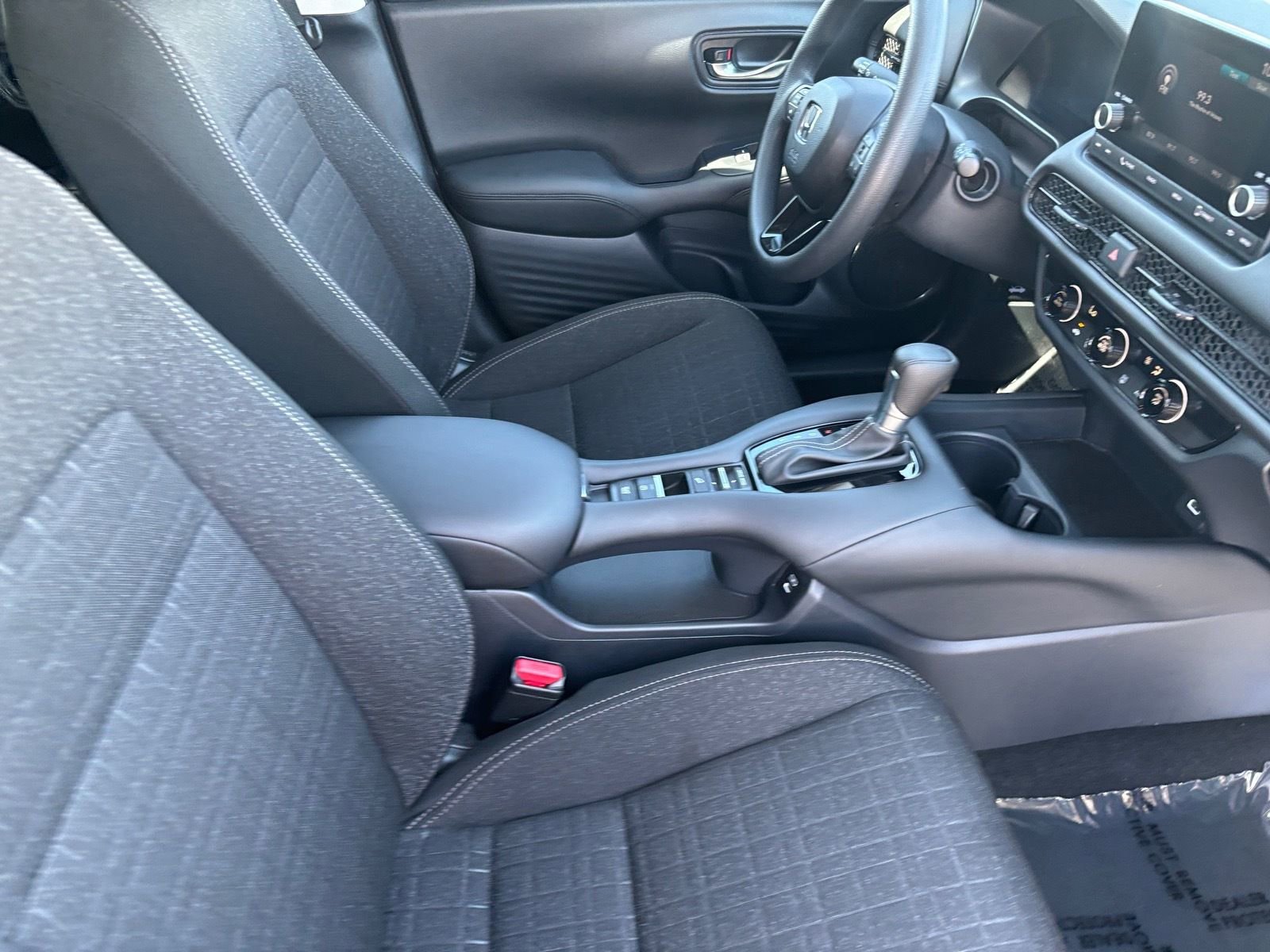 Used 2025 Honda HR-V LX image 14