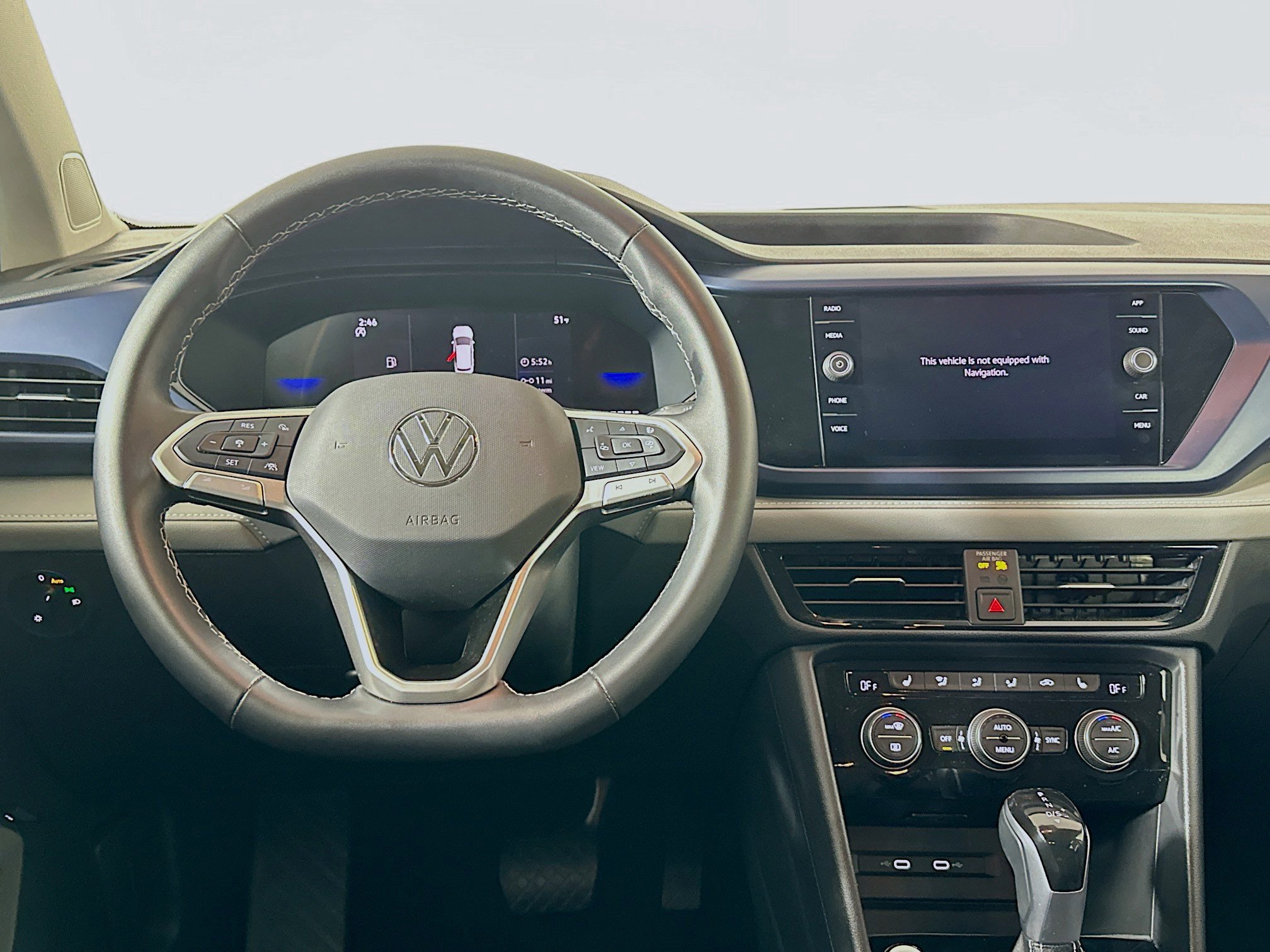 Used 2024 Volkswagen Taos SE image 18