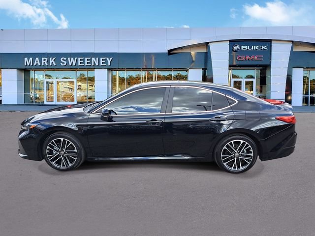 Used 2025 Toyota Camry XLE image 28