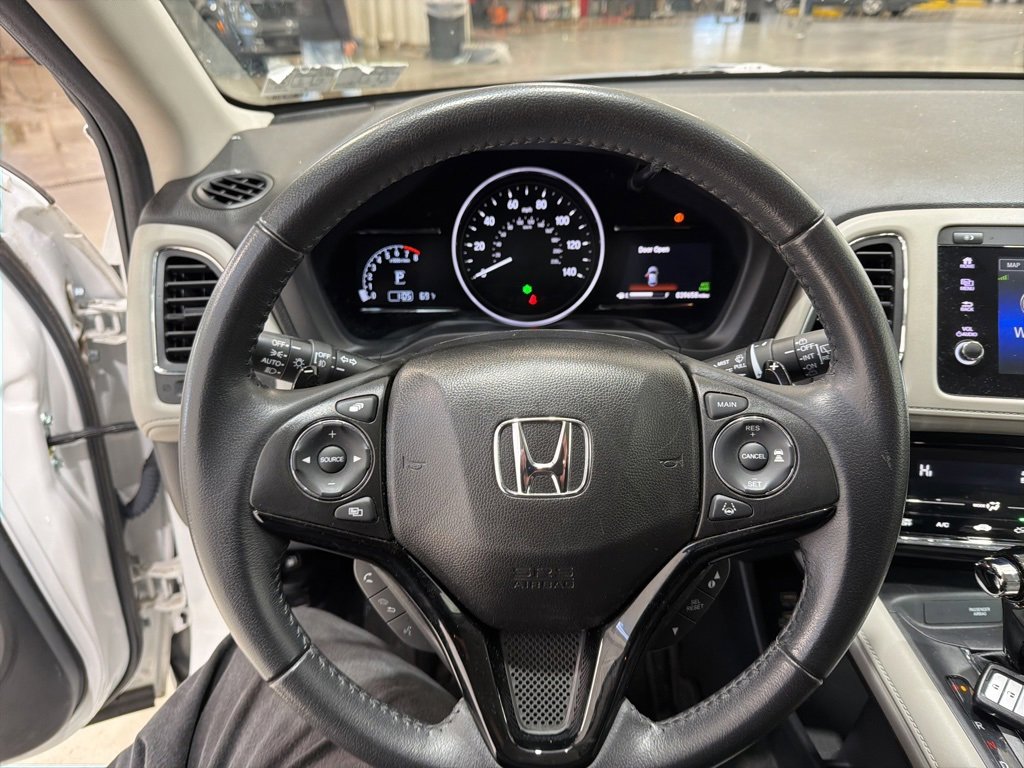 Used 2019 Honda HR-V Touring image 19