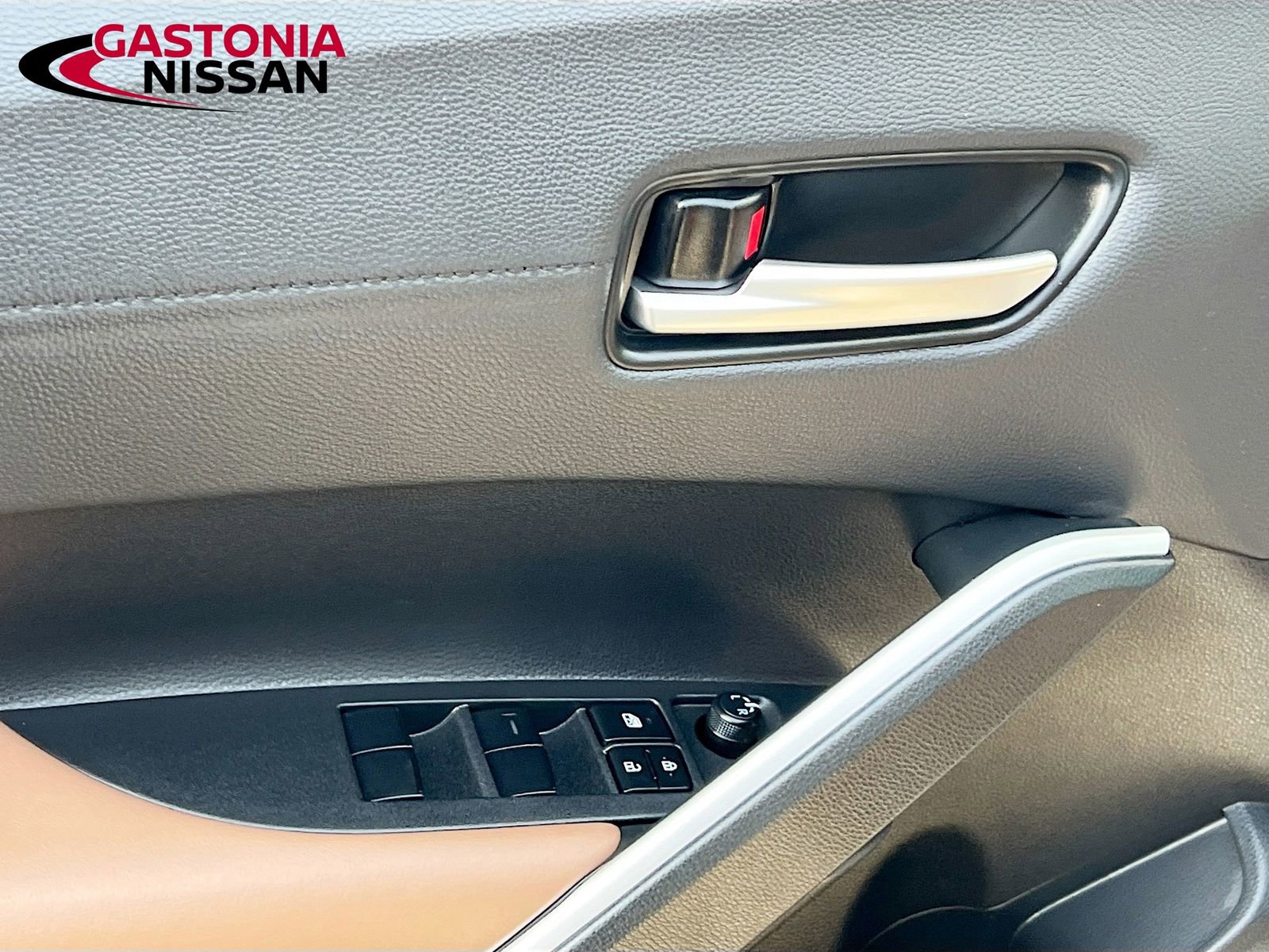 Used 2026 Toyota Corolla Cross XLE w/ Convenience Package image 23