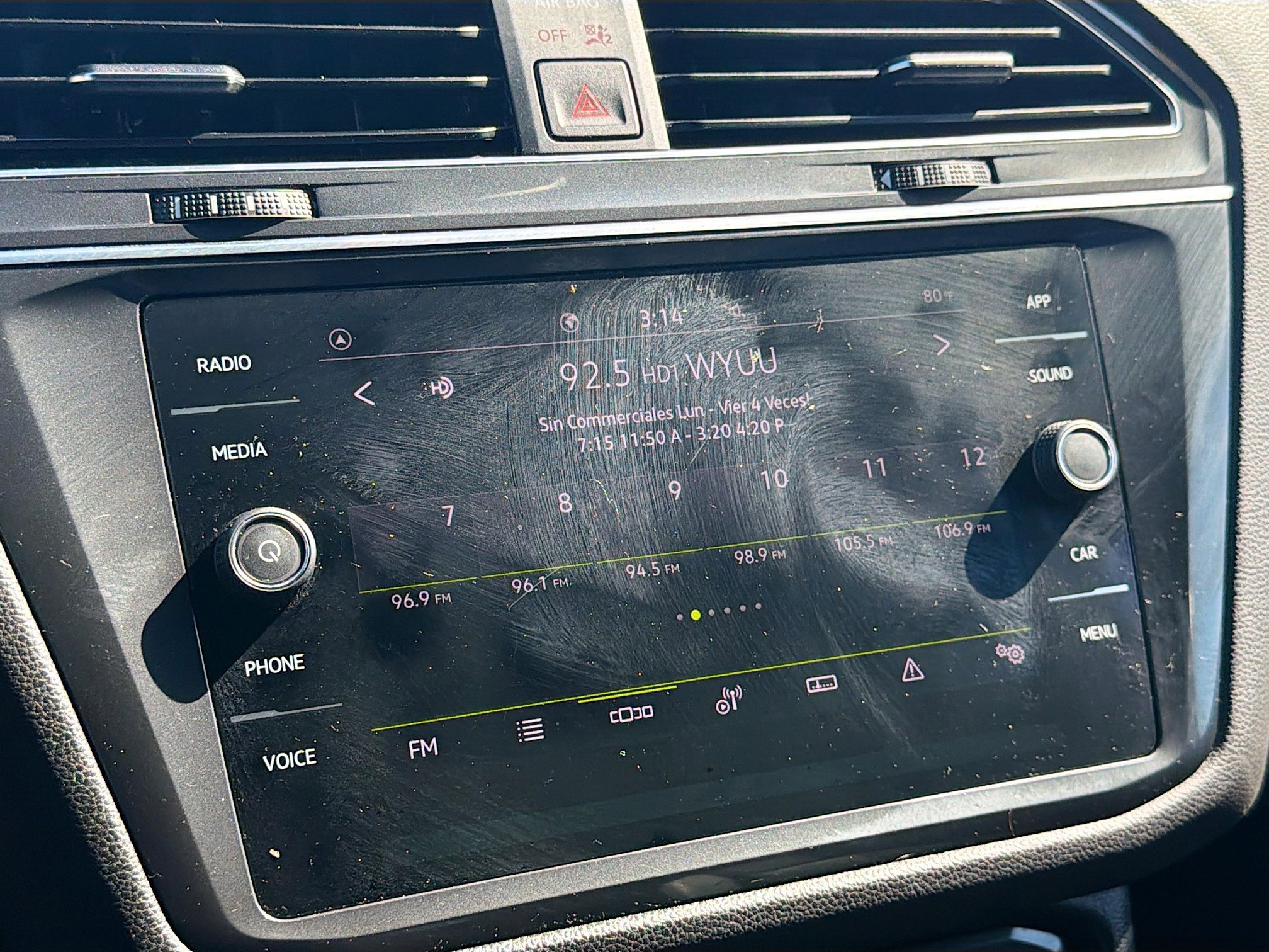 Used 2023 Volkswagen Tiguan SE R-Line image 29