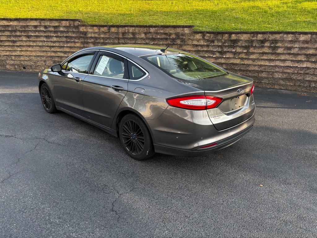 Used 2014 Ford Fusion SE w/ Equipment Group 202A FWD image 5