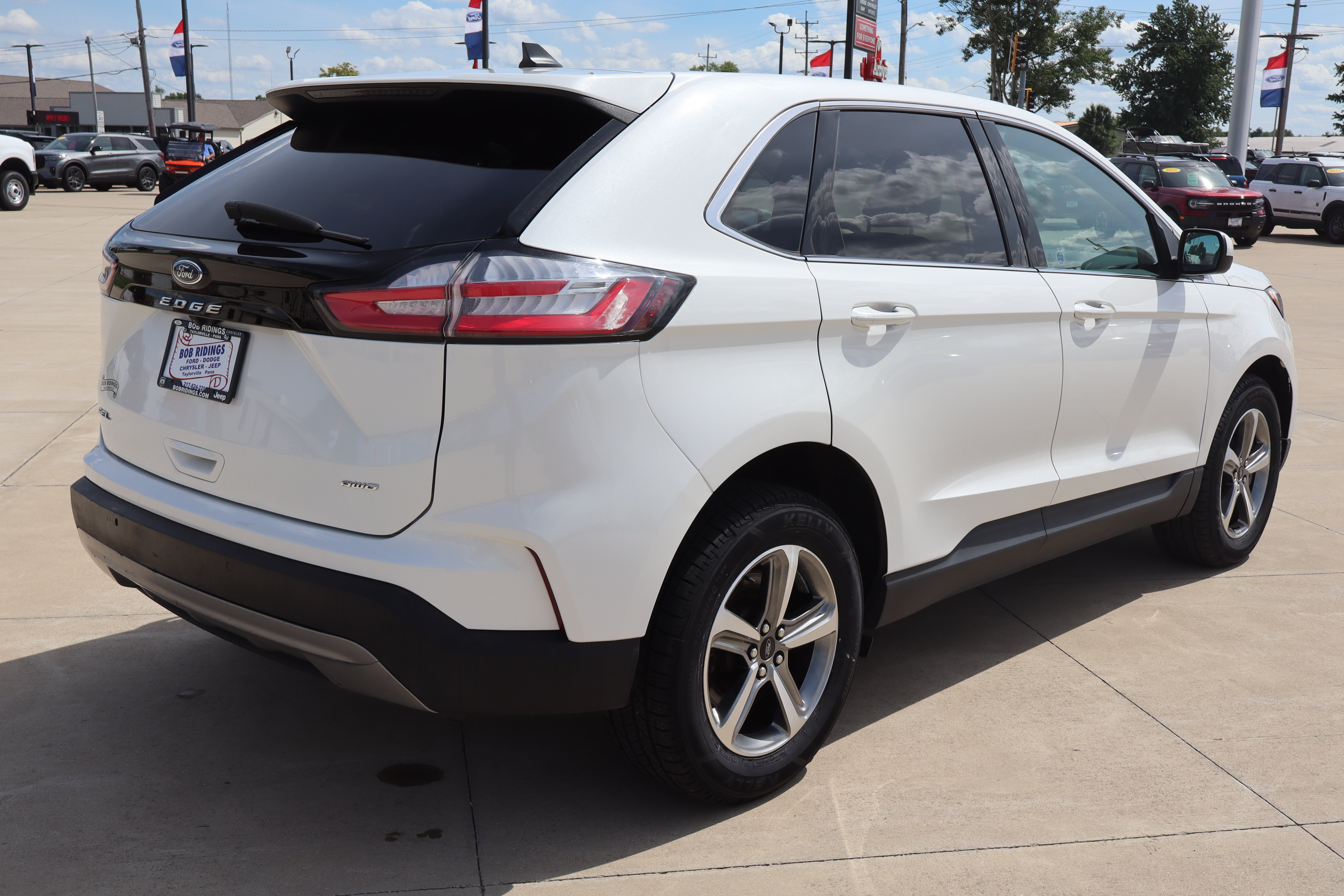 Used 2024 Ford Edge SEL w/ Convenience Package AWD/4WD image 6