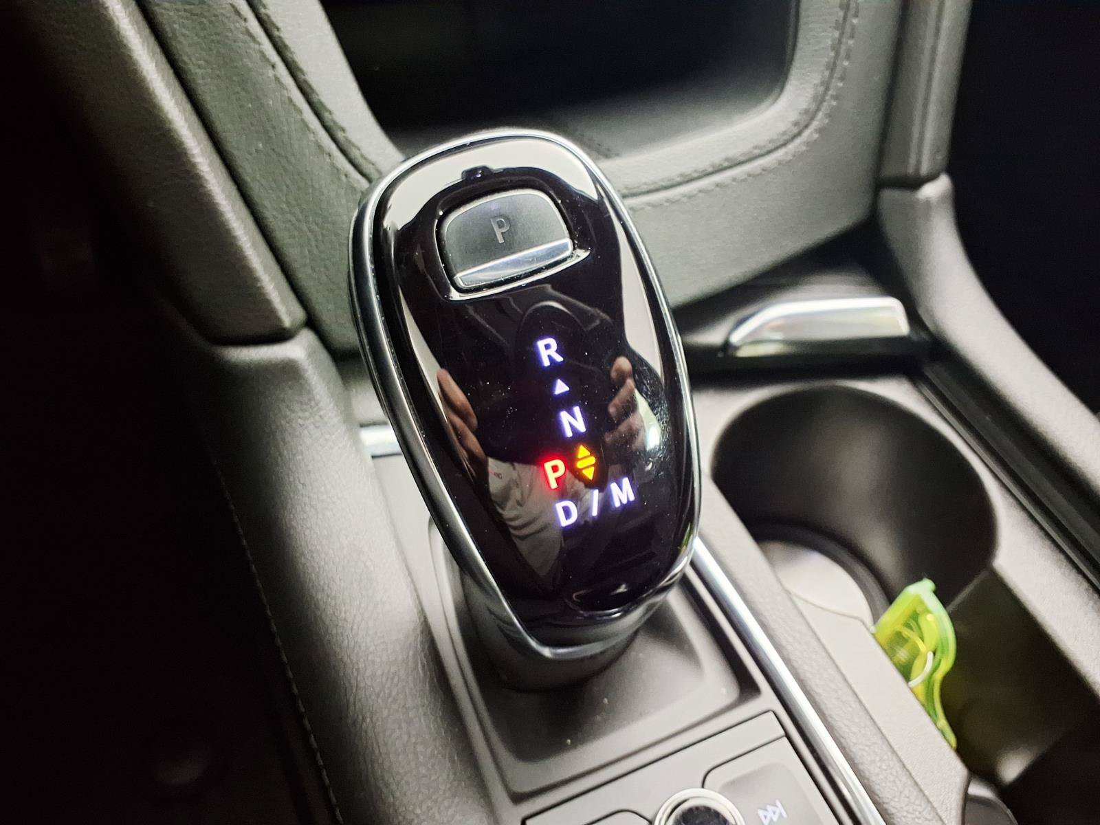 Certified 2024 Cadillac XT6 Luxury FWD image 21